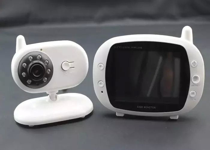 SP850 3.5-inch Baby Monitor with Camera